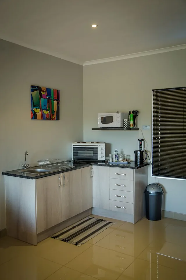 21 Klein Karoo Street، Oudtshoorn 5/35