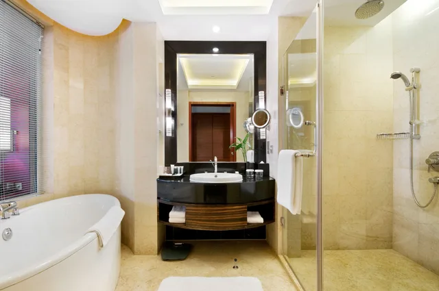 غرفة تنفيذية بسريرين منفصلين مع دخول صالة النادي، Hilton Hefei 3/4