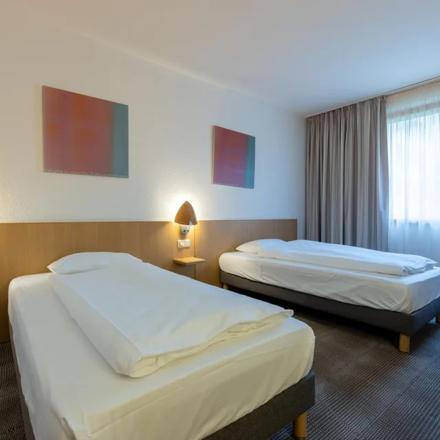 غرفة قياسية بسرير فردي، Novotel Dusseldorf City West 7/10