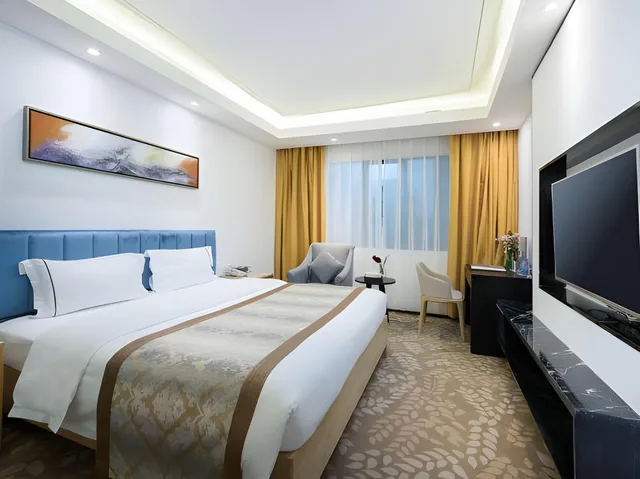 Business, King Bed, Queen Bed, Golden Central Hotel 1/2