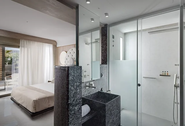 غرفة بسرير كينج بإطلالة على الحديقة بشرفة مع أريكة، Nautilux Rethymno By Mage Hotels 5/6