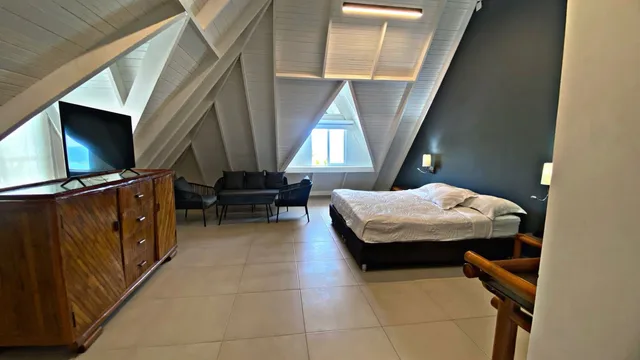 غرفة قياسية بإطلالة على البحر، Hotel Lord Pierre 1/2