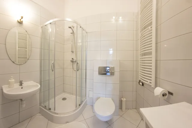 Family, Apartment, Queen Bed, 2 Bathrooms, Sofa، Fresh Apartments 2/3
