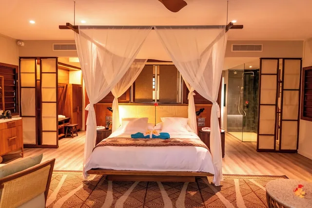 بنغل فاخر بسرير كينج بإطلالة على الحديقة، InterContinental Lifou Wadra Bay Resort by IHG 2/5