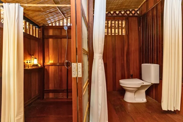 Vibe, Jungle, Quadruple, 2 Queen Beds، River Kwai Jungle Rafts 3/3