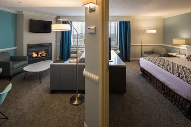 جناح بغرفة نوم واحدة مع أريكة، Crowne Plaza Suites Pittsburgh South 1/1