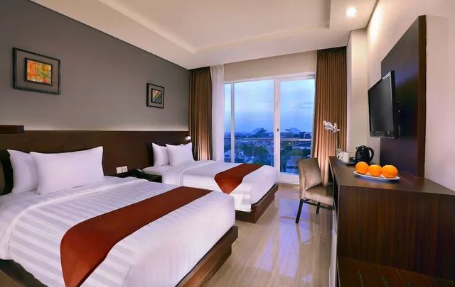غرفة سوبيريور بسريرين منفصلين، Aston Imperial Bekasi Hotel & Conference Center 1/3
