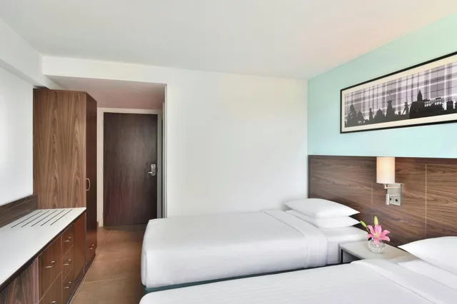 غرفة قياسية بسريرين منفصلين، Fairfield by Marriott Bengaluru Whitefield 1/6