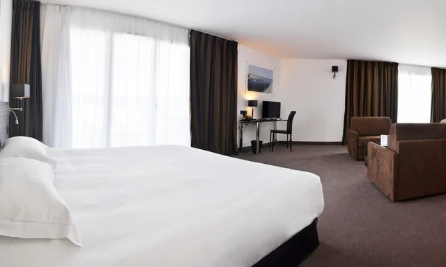 جناح بريستيج، Golden Tulip La Baule 3/6