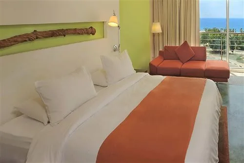 غرفة ديلوكس بسرير مزدوج أو سريرين منفصلين بإطلالة على البحر، E Hotel Spa Resort 1/1