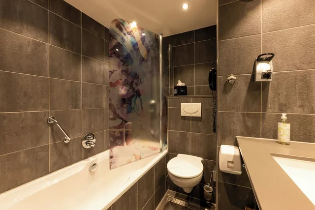 غرفة رباعية، Leonardo Eden Hotel Amsterdam City Center 7/8