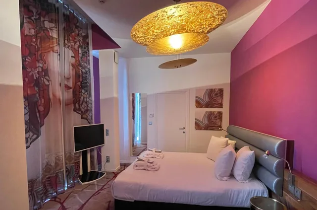 جناح بجاكوزي، Hotel Dream 1/5