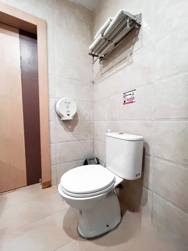 جناح جونيور، Batam City Hotel 5/5