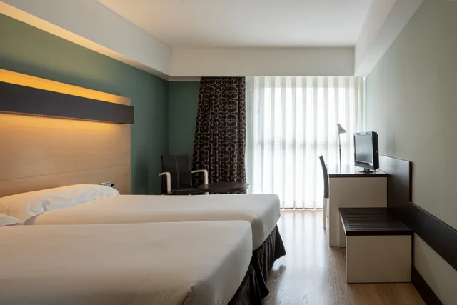 غرفة بسريرين، Ciudad de Logrono Hotel 1/4
