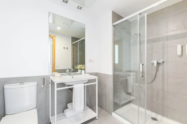 بنتهاوس بريميوم بإطلالة على المدينة بـ4 غرف نوم، The Corner Apartments by Aspasios 2/3