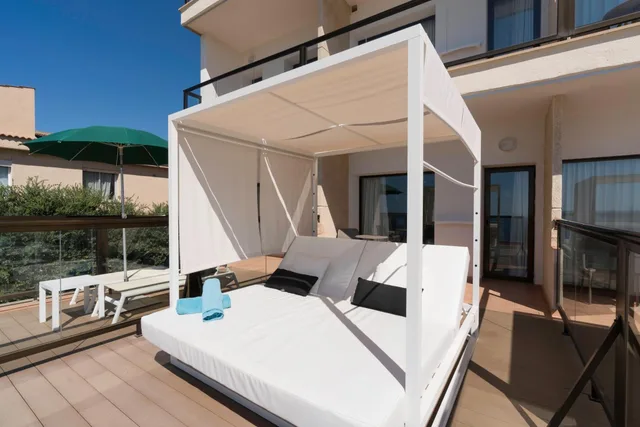 My Favorite Club, Double Bed, Sea Front, Balcony، AluaSoul Palma Hotel - Adults only 5/7