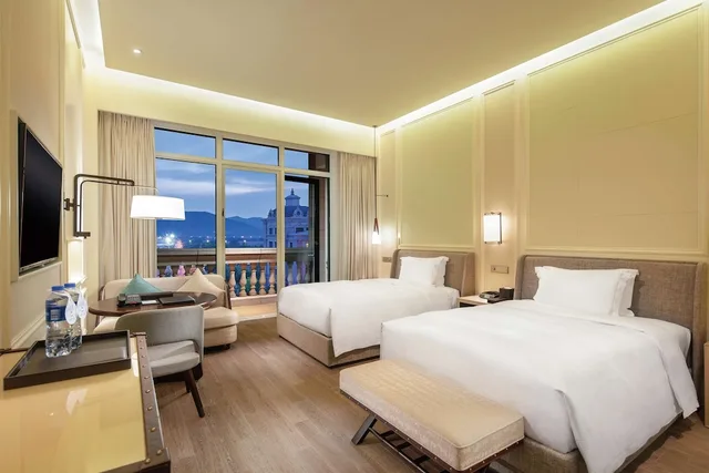 غرفة ديلوكس بسريرين منفصلين، Hilton Dalian Golden Pebble Beach Resort 1/6