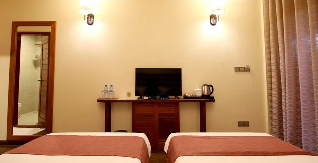 Araamu Holidays and Spa، Male 46/60