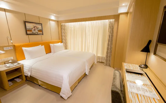 غرفة سوبيريور بسرير مزدوج، Royal Dragon Hotel 2/6