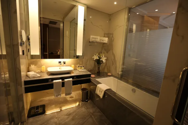 Smart، Vip Hotel 2/2