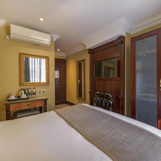 غرفة صغيرة مزدوجة، Hyde Park International Hotel 7/10