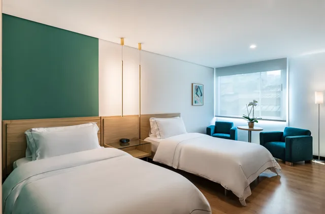 Plus, Twin Beds، Hotel Poblado Alejandria 2/7