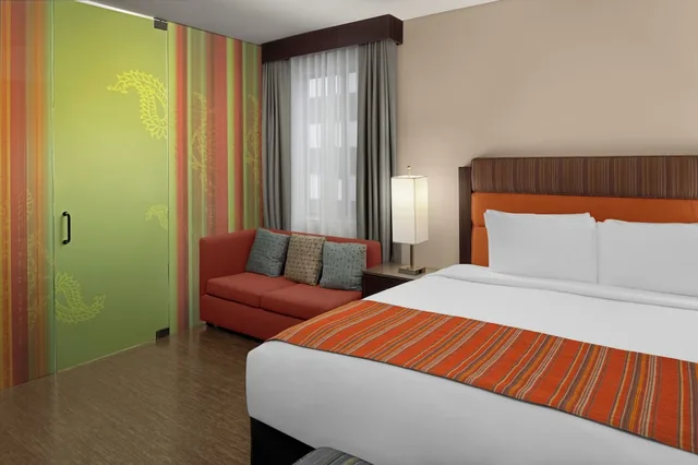 غرفة تقليدية بسرير كينج لذوي الإعاقة، Sirtaj Hotel 1/1