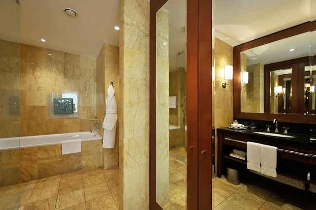 غرفة كلاسيكية بسريرين منفصلين، Regent Warsaw Hotel 3/5