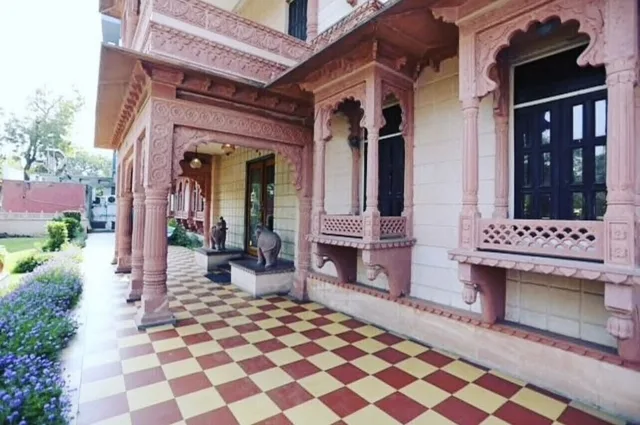 Oyo 7880 Hotel Navrang، Kota 3/28