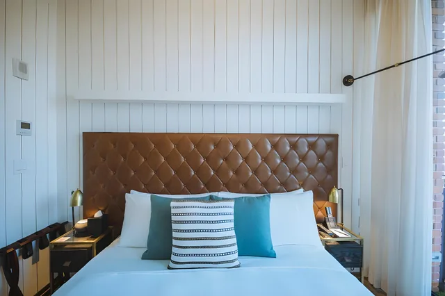 Room, 2 Queen Beds, Terrace, Accessible, Arlo Williamsburg 2/2