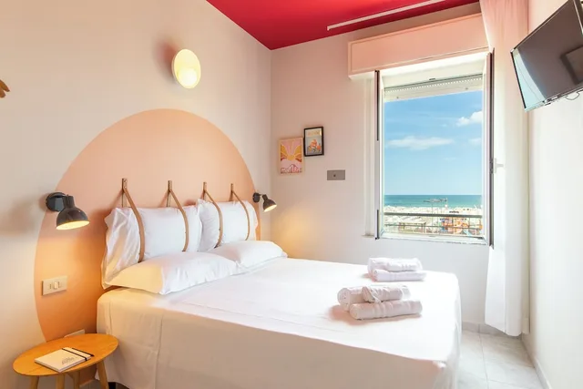 غرفة قياسية بسرير كوين بإطلالة على البحر، Hotel Belvedere Mare 2/10