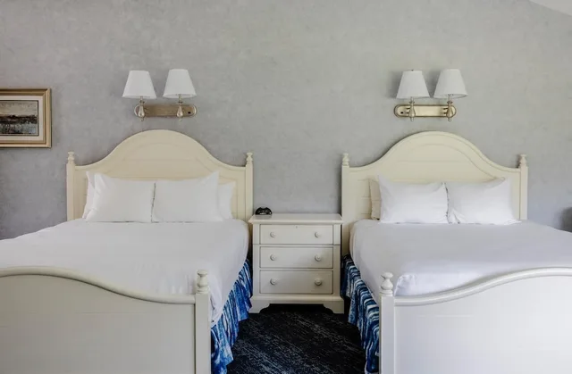 غرفة تقليدية بسريرين مزدوجين، Blue Rock Resort 5/9