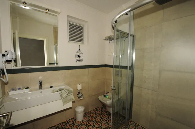جناح بسرير كينج وسريرين منفصلين، Sea Breeze Hotel And Apartments 3/4
