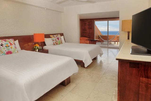 Deluxe, Triple, Las Brisas Ixtapa 1/1