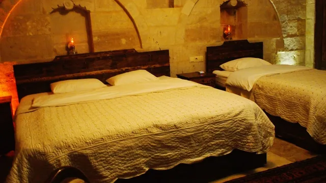 غرفة ديلوكس ثلاثية بسرير مزدوج وسرير فردي، Family Cave Suites Hotel 3/3