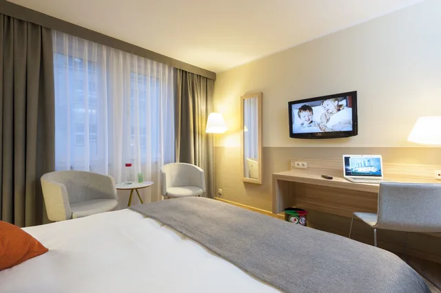 غرفة قياسية بسرير كوين، Scandic Wroclaw Hotel 9/11