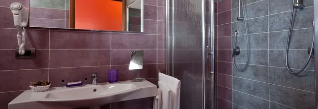 غرفة ديلوكس بسريرين منفصلين بإطلالة على البحر، Hotel Al Gabbiano 5/7