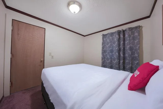 جناح بغرفة نوم واحدة بمطبخ صغير، OYO Hotel Portland OR near Airport 10/10