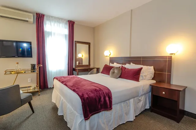 غرفة بسرير كوين بجاكوزي، Hotel Dorion 8/10