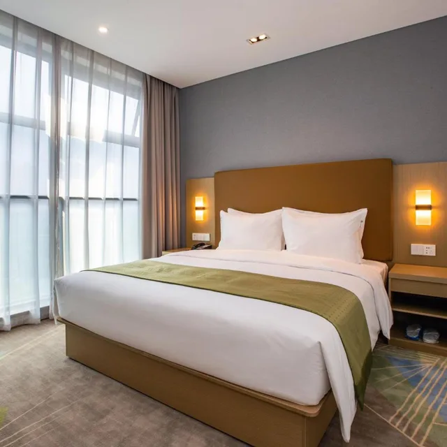 Xtra Space, Standard, King Bed, Holiday Inn Express Changzhou Xinbei 1/7