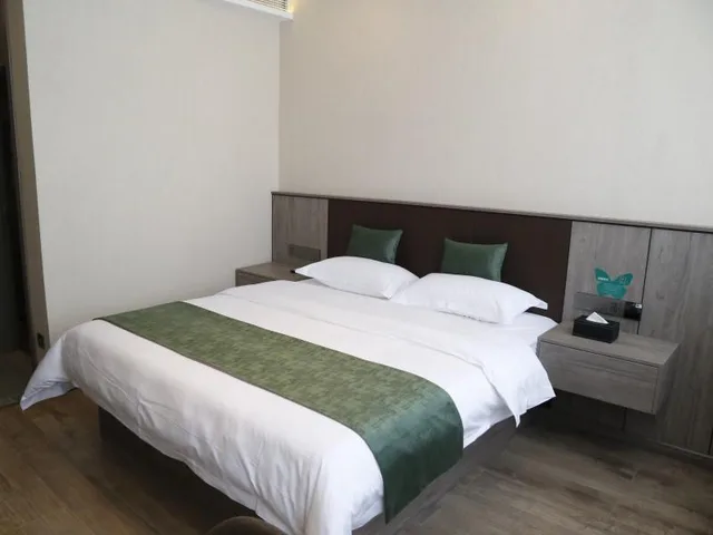 Suite, GreenTree Inn Anyang Neihuang County Zaoxiang Avenue 1/1