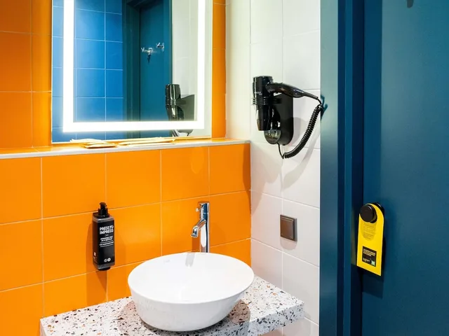 جناح بسرير مزدوج بإطلالة على البحر، ibis Styles Batumi 6/6