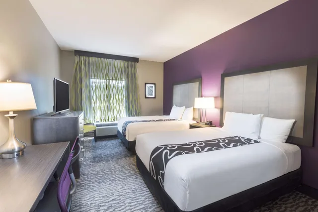 غرفة بسريرين كوين، La Quinta Inn and Suites by Wyndham Kennesaw 6/10