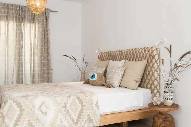 جناح جونيور، Hotel Villa Flora 1/1