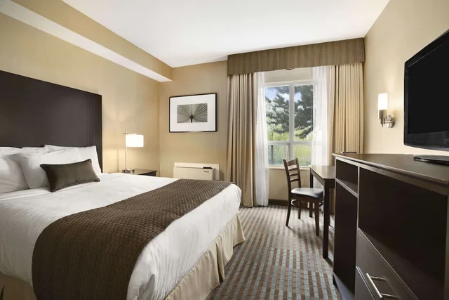 غرفة بسريرين كوين، Days Inn by Wyndham Stouffville 2/4