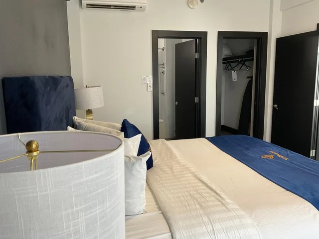 جناح بسرير كينج، Streamline Hotel 10/10