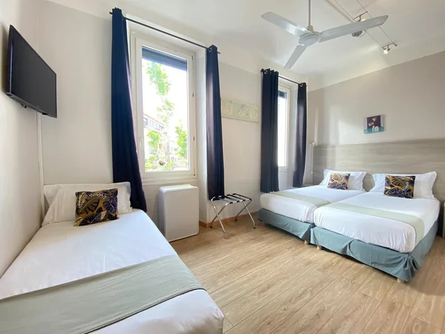 Classic, Triple, 1 Double and 1 Single Bed, Hotel Les Lavandes 1/6