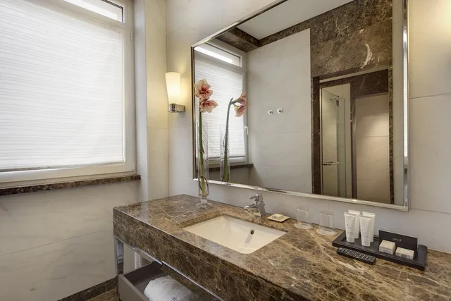 جناح جونيور بسرير مزدوج بشرفة، Melia Genova 8/10
