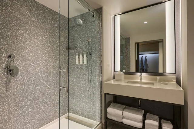 غرفة قياسية بسريرين كوين لذوي الإعاقة، Palmetto Marriott Resort & Spa 3/3