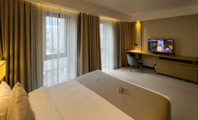 جناح ديلوكس، Marjan Plaza Hotel 2/2